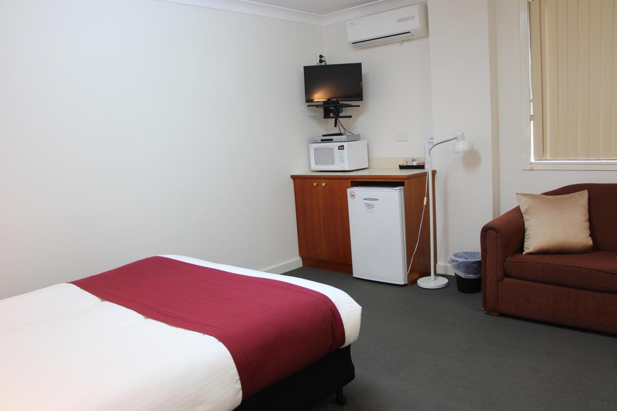 The Pioneer Way Motel Springwood Exterior photo