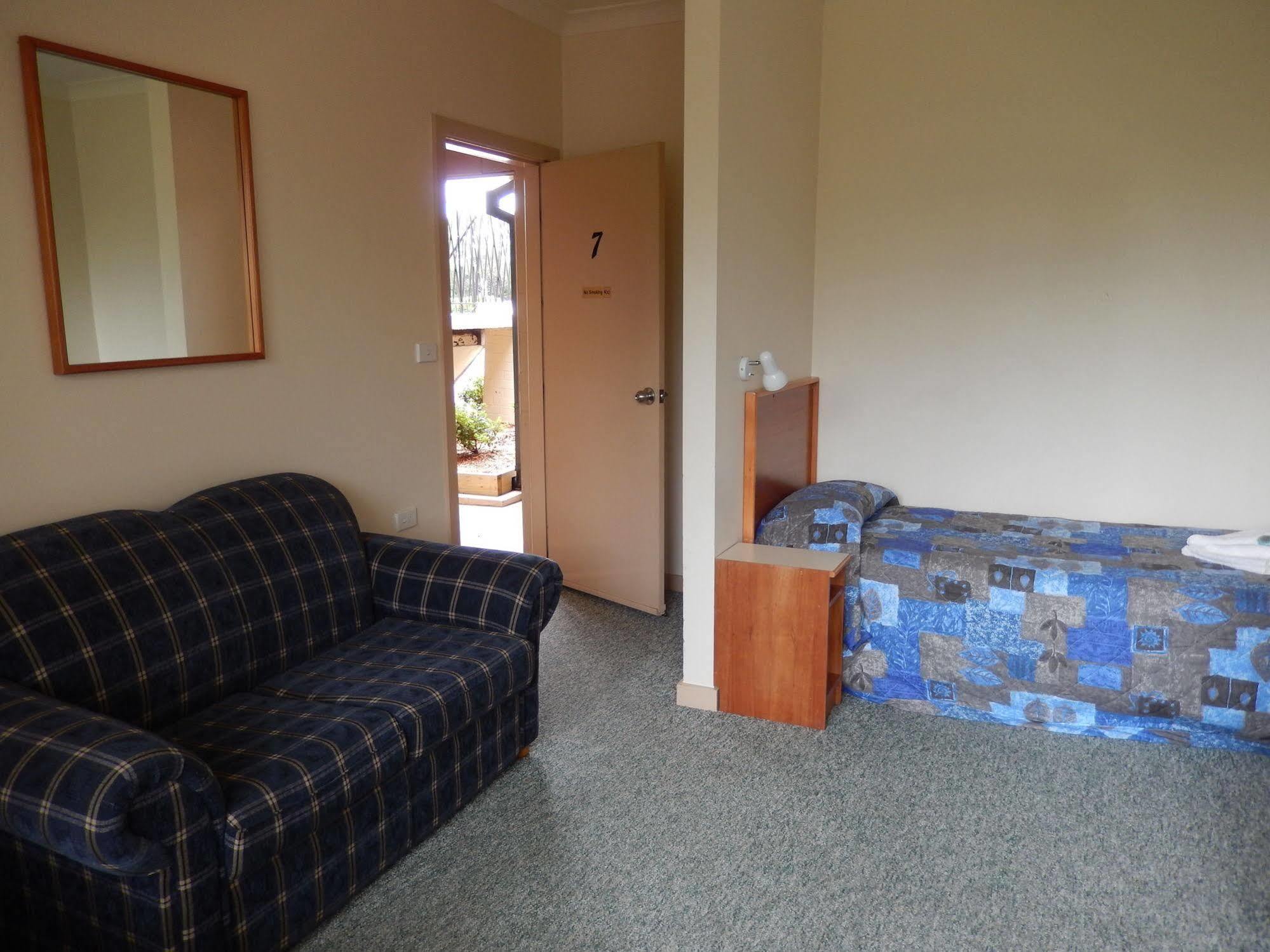 The Pioneer Way Motel Springwood Exterior photo