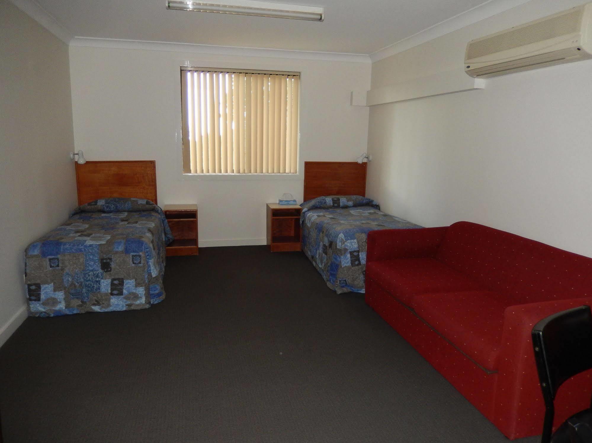 The Pioneer Way Motel Springwood Exterior photo